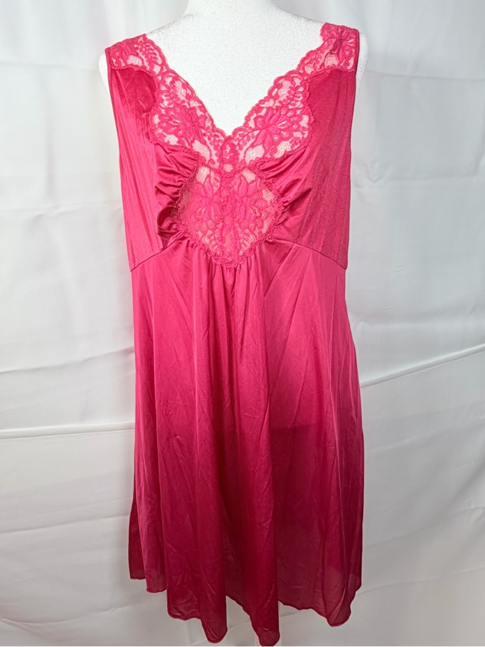 Vintage Unmentionables Women's Pink Sleeveless Lace Trim Nightie Large Coquette